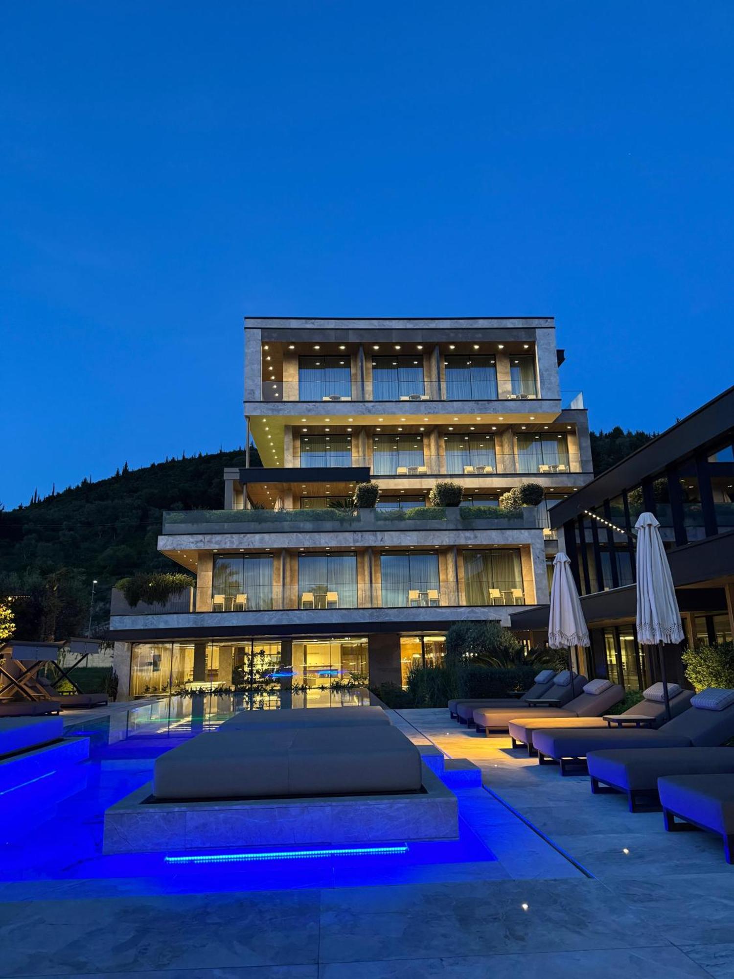 Prado Luxury Hotel Himare Exterior foto